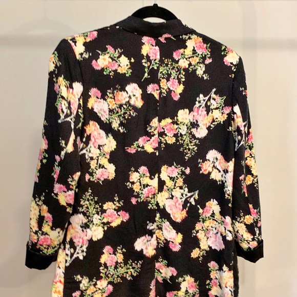 Candie’s Flowered Blazer - Size M - Picture 2 of 4
